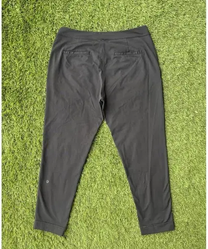 Womens Lululemon Sz Medium Tapered Leg Mid Rise 7/8 Pant Luxtreme Black