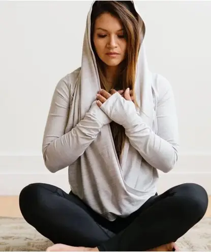 Zyia Active Women's Haze Hooded Yoga Top S Grey