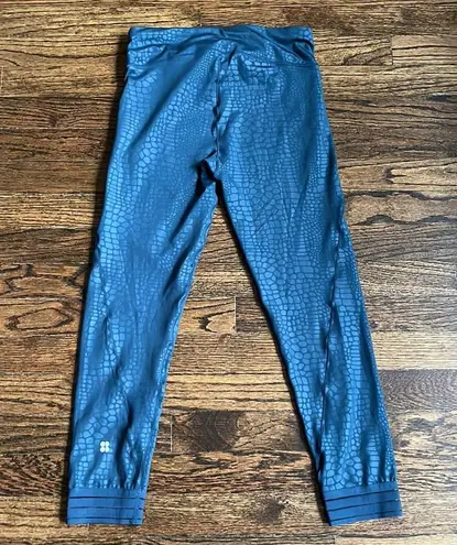 Sweaty Betty  7/8 Croc Embossed Teal Yoga Leggings S