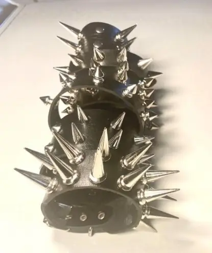 6 PCs Set Gothic PU leather Spike Bracelets “ THE SPIKE GOD “ Pack Black