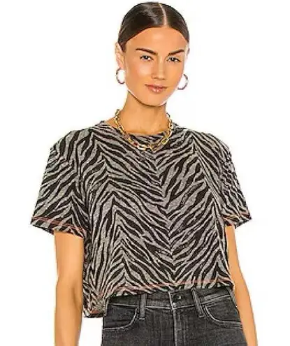 Mother the Slouch Short Sleeve Cropped Tee in Against the Wild Zebra Print Black Size L