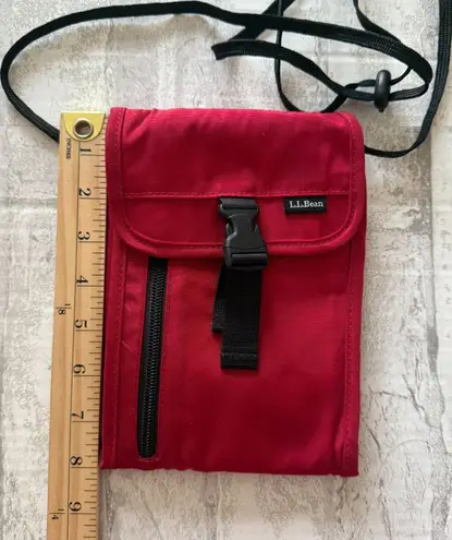 LL Bean Red Secure Travel Crossbody Lightweight Zipper Utility Bag Pouch