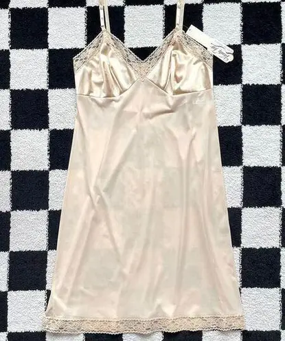 Vanity Fair NWT Vintage Slip Dress M