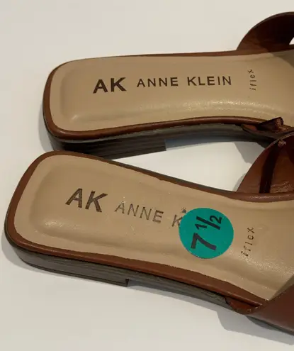 Anne Klein Eco Medallion Sandal (Women) size 7.5   New without tag , Box