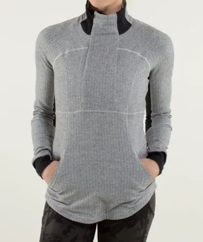 Lululemon  base runner pullover