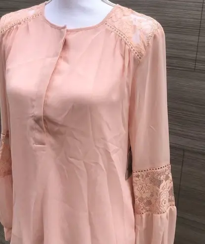 Belle Sky pink blouse New with tags Size Medium