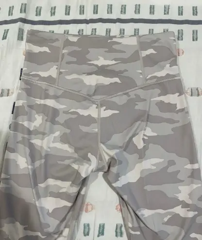 Athleta Elation Camo 7/8 Tight