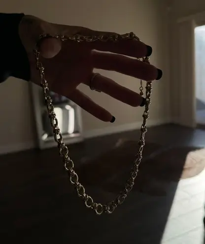 Gold O Chain Necklace