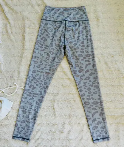 Boutique NEW Leopard Leggings