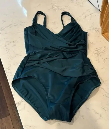 MiracleSuit NEW SENSATIONS MADERO green sheer paneling underwire size 10