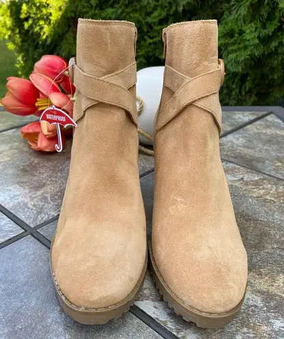 Blondo Tan Suede Tamzin Waterproof Heeled Ankle Bootie neubuck leather