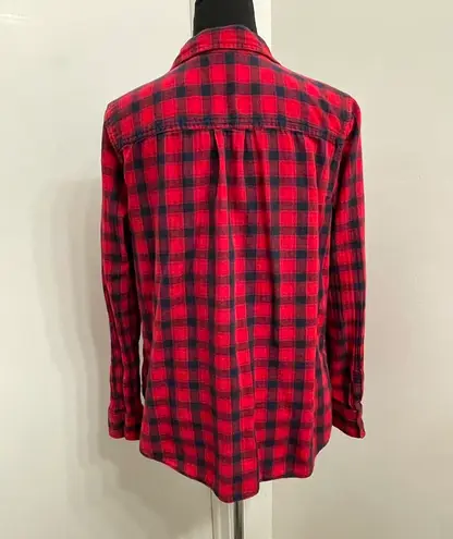 st. john's bay Vintage Black and Red Plaid Shirt 