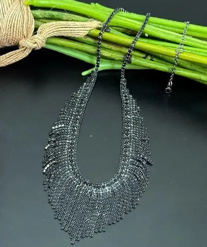 Unsigned Black Rhinestones Waterfall Fringe Necklace 18g.