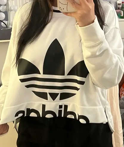 Adidas Cropped Sweatshirt