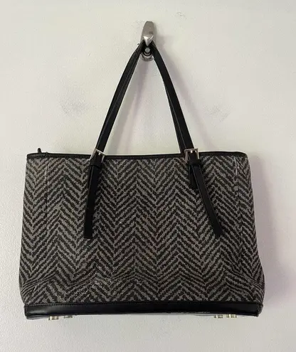 Spartina 449 Fabric Chevron Print Leather Linen Lined Shoudler Bag Womens Purse