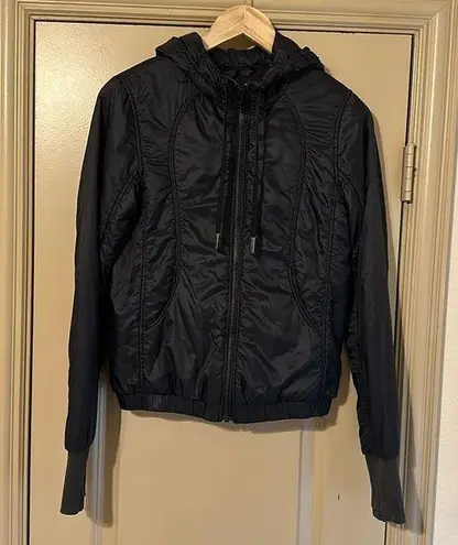 Lululemon  Jacket Hooded Black 4