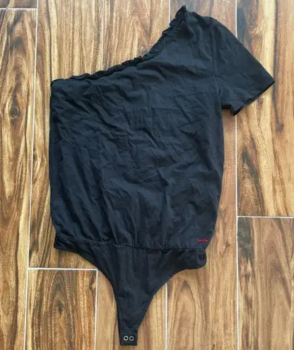 n:philanthropy NWT one shoulder ruffled black bodysuit size medium
