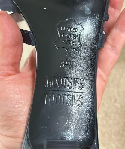 Mootsies Tootsies Navy Blue Fabric/Patent Leather Sandals sz 8.5