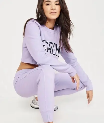 Abercrombie & Fitch  cropped sweatshirt - Image 4