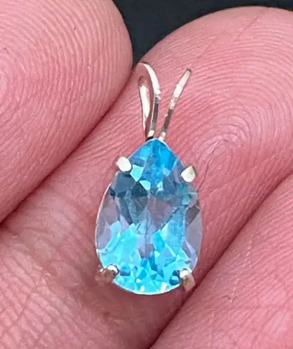 Sterling Silver Vintage Blue Topaz CZ Cubic Zirconia Teardrop Pendant 0.7g