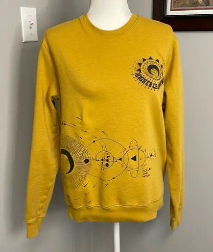 Blind Rooster unisex crewneck sweatshirt Size Medium Mustard yellow Astrology Orange