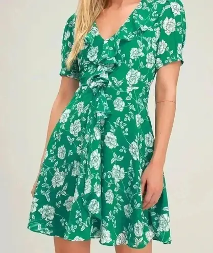 Lulu’s Ximena Green Floral Print Ruffled Short Sleeve Mini Dress