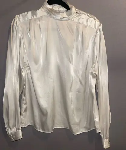 Vintage silky top satin buttons size 10 coastal grandma core