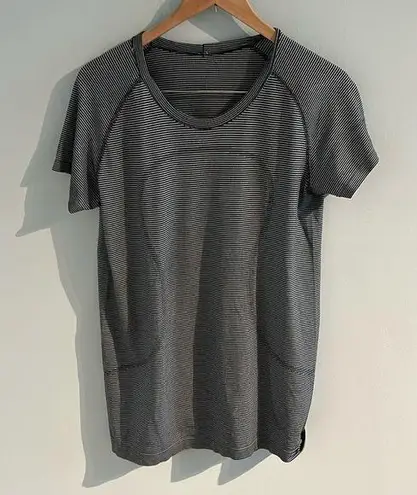 Lululemon  Swiftly Tech Short Sleeve