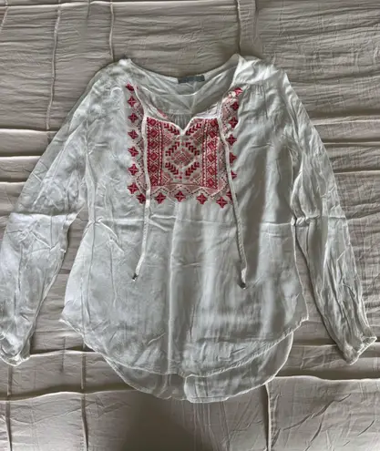 Boutique white embroidered boho top