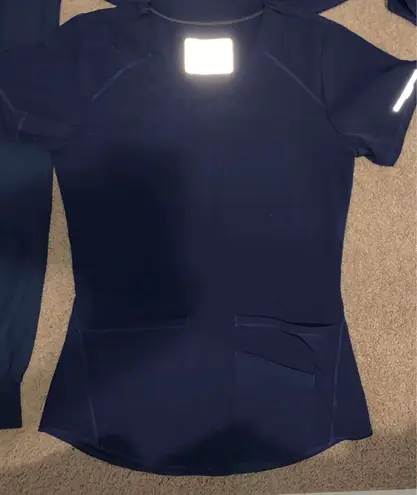 Med Couture Skechers By Barco Scrub Set