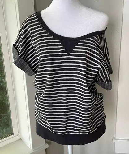 Hanes Navy and White Striped Short Sleeve Sweatshirt Size Small Blue