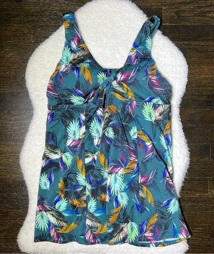 NWOT Swimsuits For All Palm Leaf Twist Front V