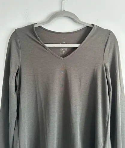 Sweaty Betty  Shirt Move Split
Back Long Sleeve Yoga Top Dark Forest XXS