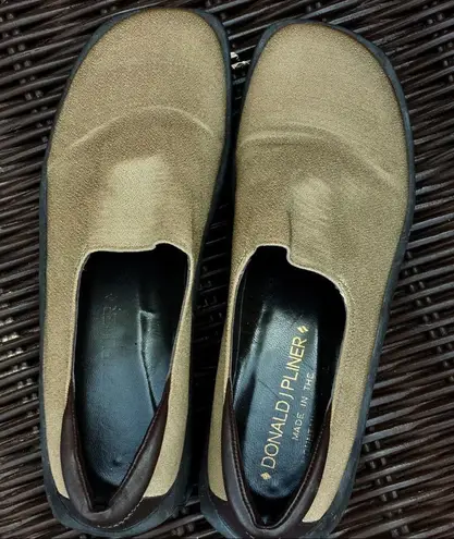 Donald Jeans Pliner metallic platform shoes 6M Tan Size 6