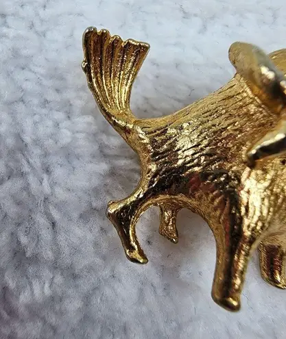 Bull Cow Pin Brooch Jewelry Gold Color Metal Western Ranch Farm Cowboy Cowgirl