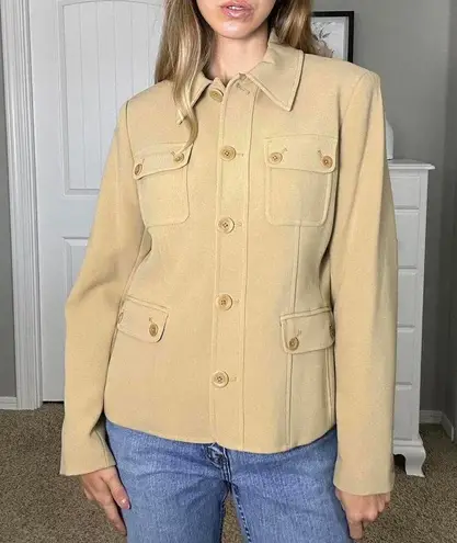 Jones New York Tan and cream thick gorgeous blazer with the cutest button and pockets