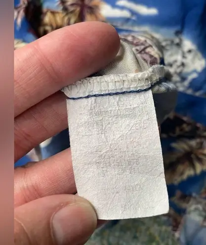 Vintage Hilo Hattie blue pal trees Hawaiian print button down blouse, size XS