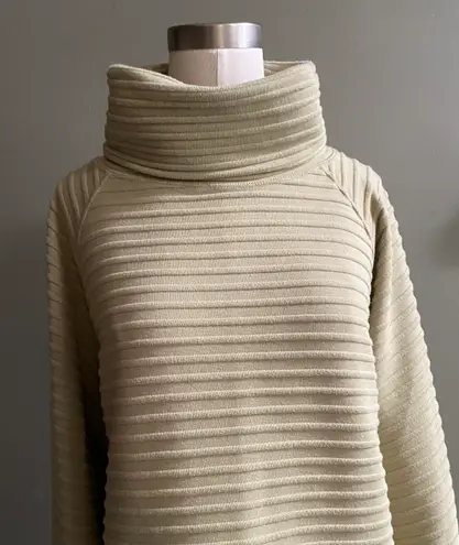 Style New York Over Sized Turtle Neck Sweater 