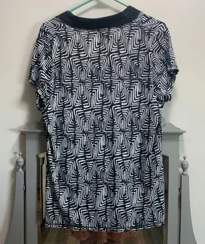 BCBGMAXAZRIA NWT bcbg Max Azria maze pattern black white size‎ X-Large