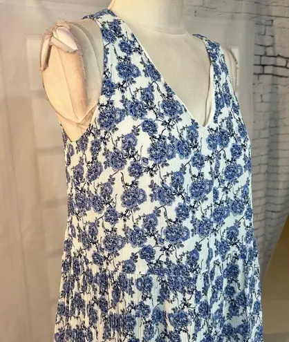 Rachel Ashwell Floral Blue and White Shift Dress Size S