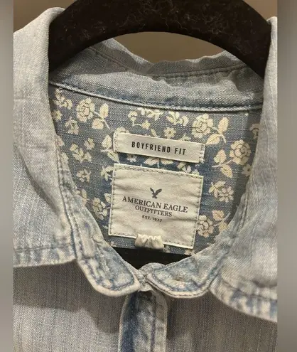 American Eagle Women’s Denim button down