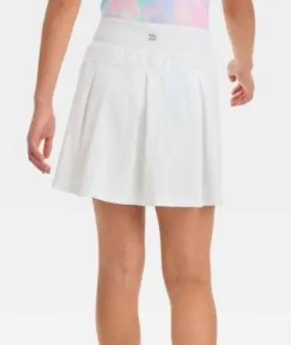 All In Motion Target girls  white tennis skirt built in shorts and zipper pocket