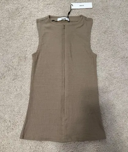 Joah Brown Invisible zip tank, NWT!