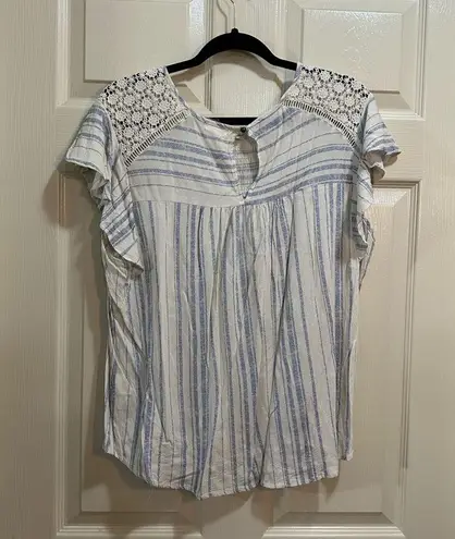 Mason & Belle crew neck flutter sleeve blouse crochet neckline size 2X