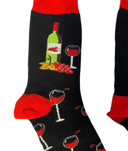 NWOT Black Red Red Wine 🍷 Socks Gray