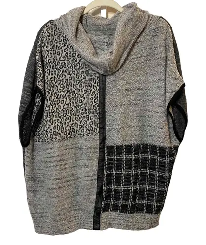 Curio New York Womens Black Gray Patchwork Poncho Style Sweater Size M Size M