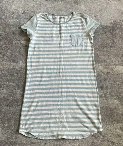 Faherty Dress Women's Small Striped Crewneck Tee Blue White Cotton *Flaws*