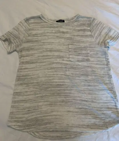 Pink Clover EUC- Jerez Short Sleeve Knit Top