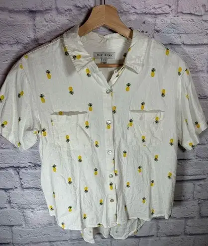 Rae Dunn  Women's Linen Pineapple Print Button Up Shirt Short Sleeve Collar Large