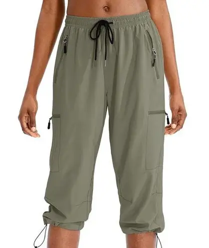 NWT Santiny Fishermancore Women's Capri Cargo Outdoor Hiking Shorts UPF 50 Green Size M